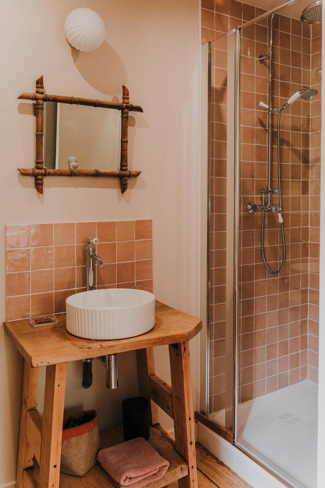Maison D'Hotes Et Gite De Charme Avec Piscine, La Lhuiseraie Bagian luar foto