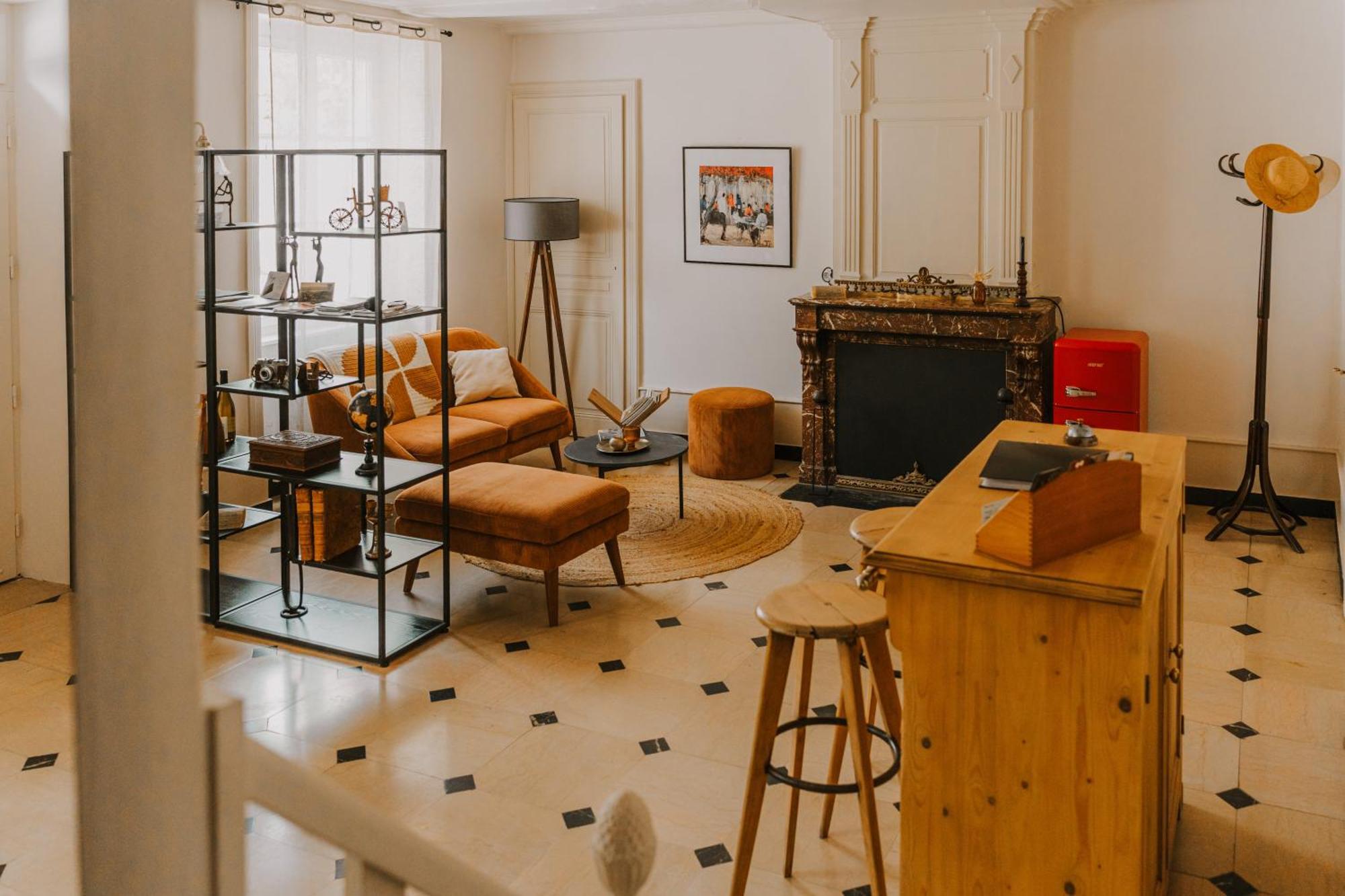 Maison D'Hotes Et Gite De Charme Avec Piscine, La Lhuiseraie Bagian luar foto
